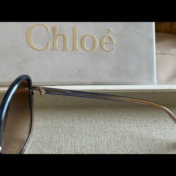 Chloe - Picture 6 of 7